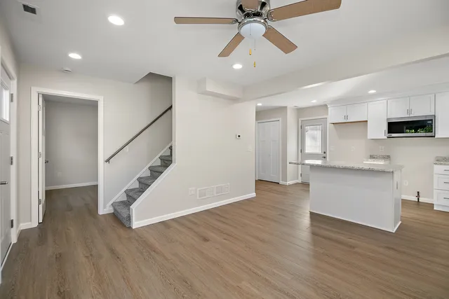 $239,999 | 195 North Michigan Avenue, Bradley, IL 60915