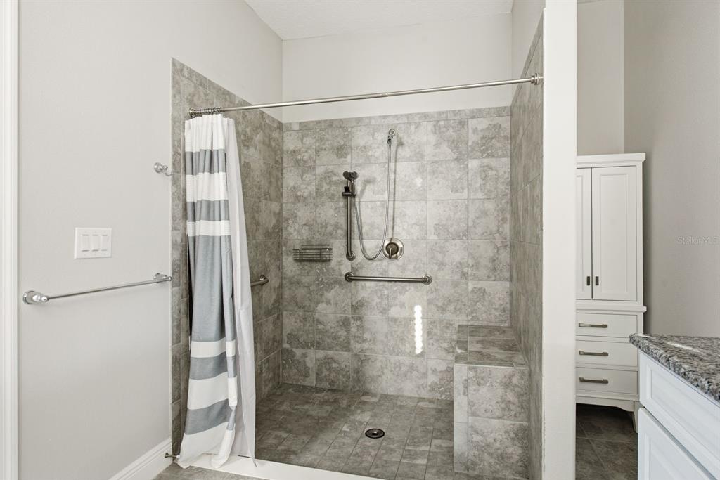 11392 Weaver Hollow Road New Port Richey, FL 34654 - Photo 16 of 30