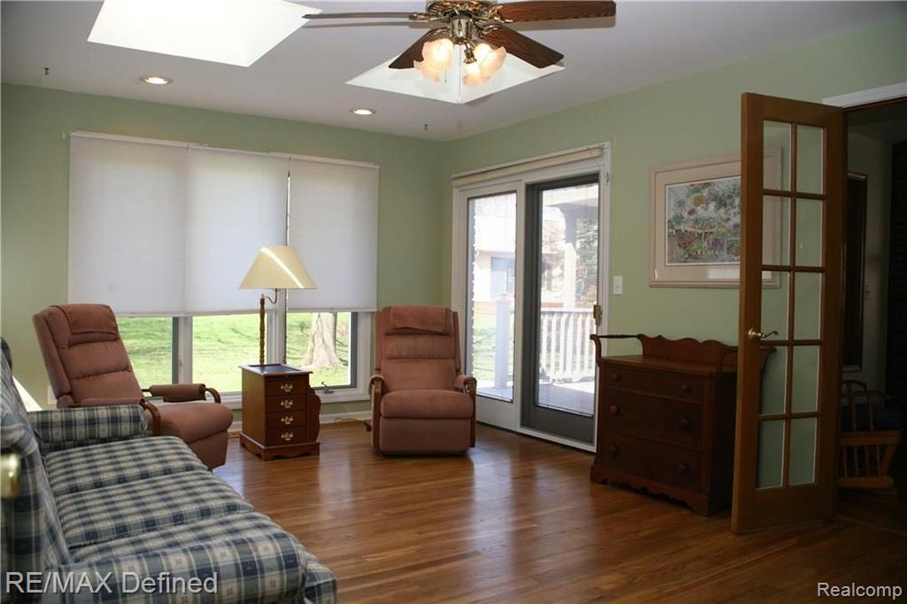 646 Lockport Road Rochester Hills, MI 48307 - Photo 7 of 23