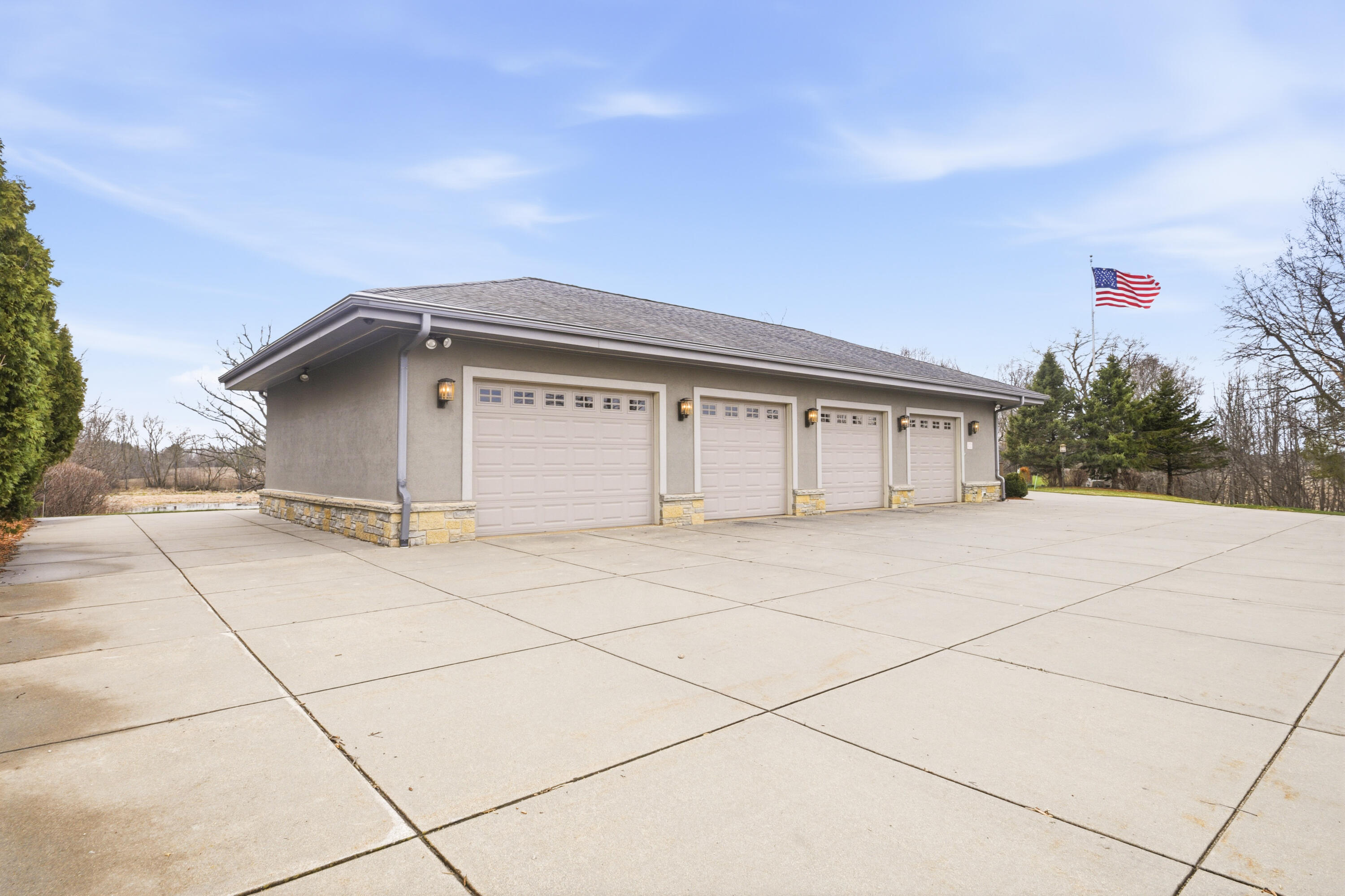 790 Erin Road Erin, WI 53027 - Photo 42 of 52 Garage