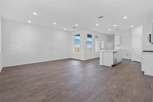 $296,990 | 205 Puerto Plata Avenue, Bastrop, TX 78602