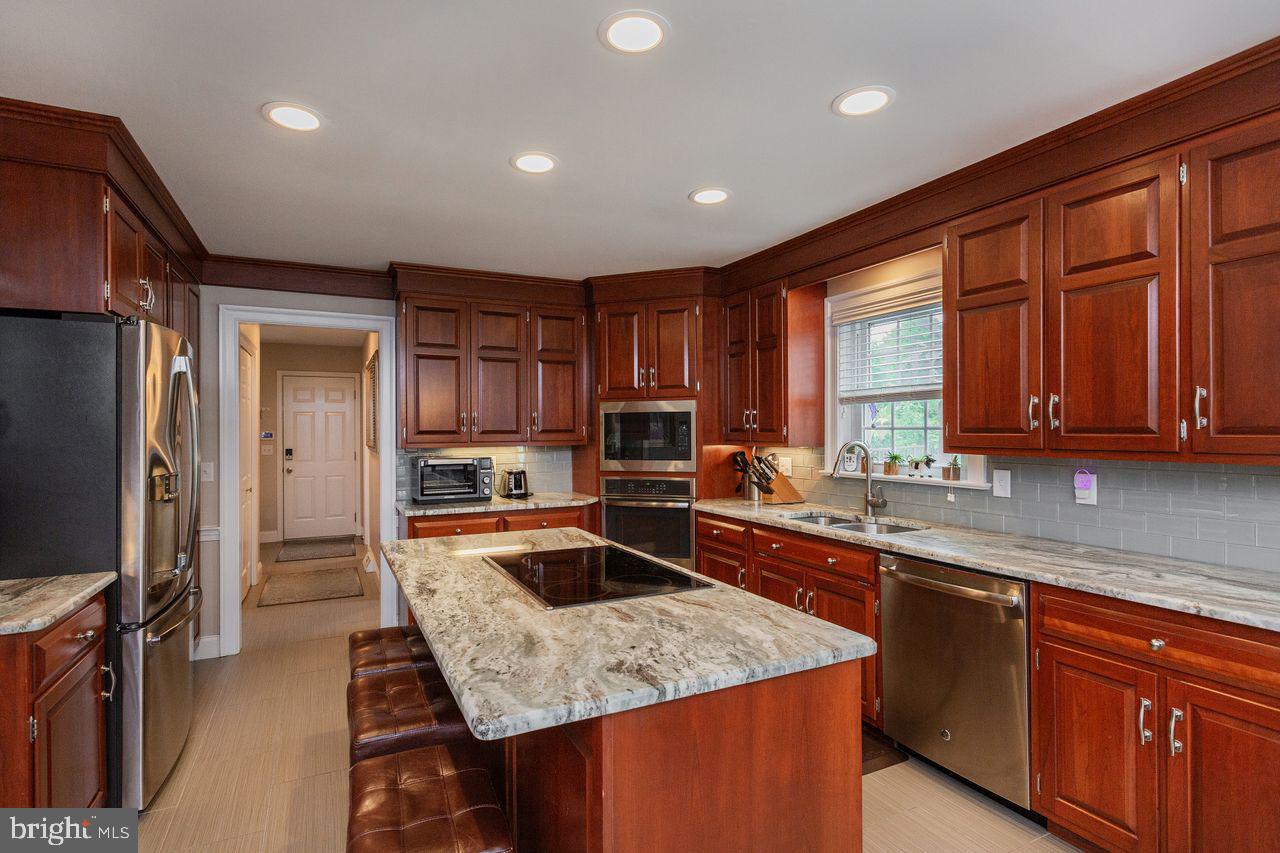 307 Harvest Drive Lititz, PA 17543 - Photo 30 of 120