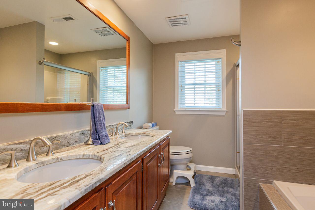 307 Harvest Drive Lititz, PA 17543 - Photo 45 of 120