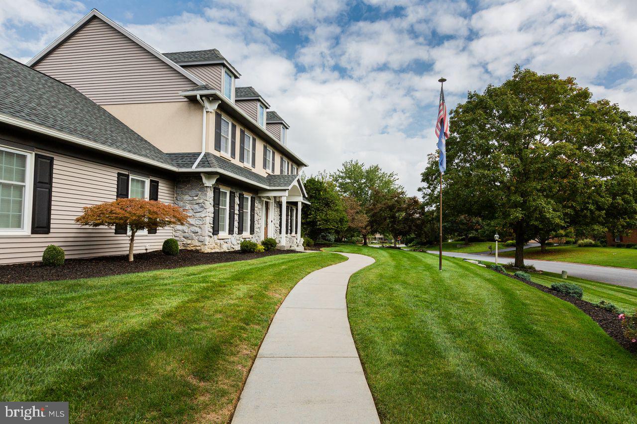 307 Harvest Drive Lititz, PA 17543 - Photo 9 of 120