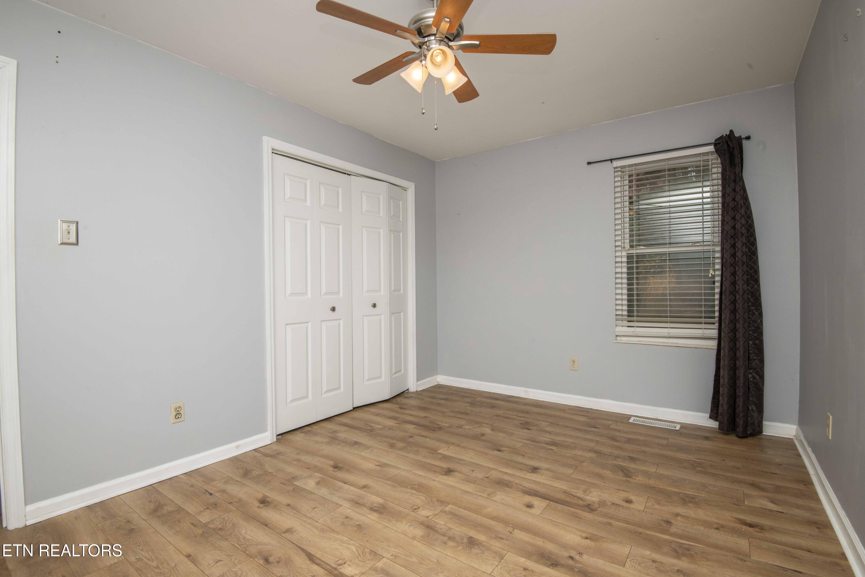 800 Smoke Creek Road Knoxville, TN 37934 - Photo 20 of 30 second bed 2_1