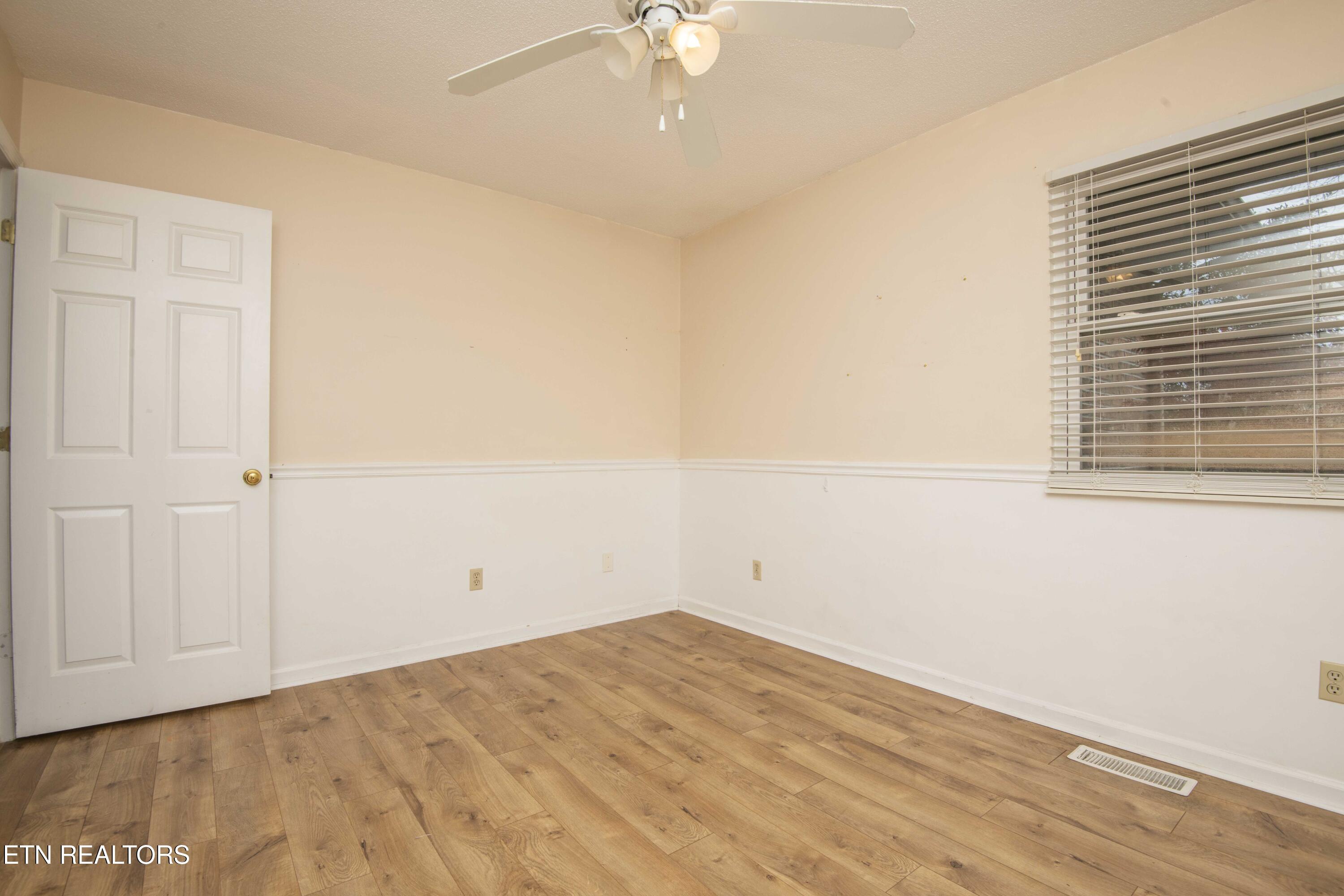 800 Smoke Creek Road Knoxville, TN 37934 - Photo 26 of 30 third bed 2_1
