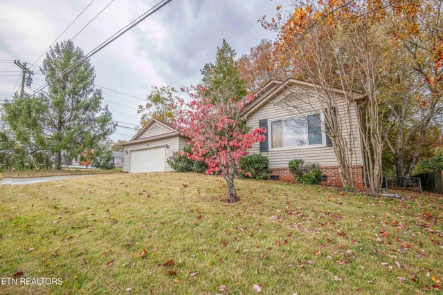 $430,000 | 800 Smoke Creek Road, Knoxville, TN 37934