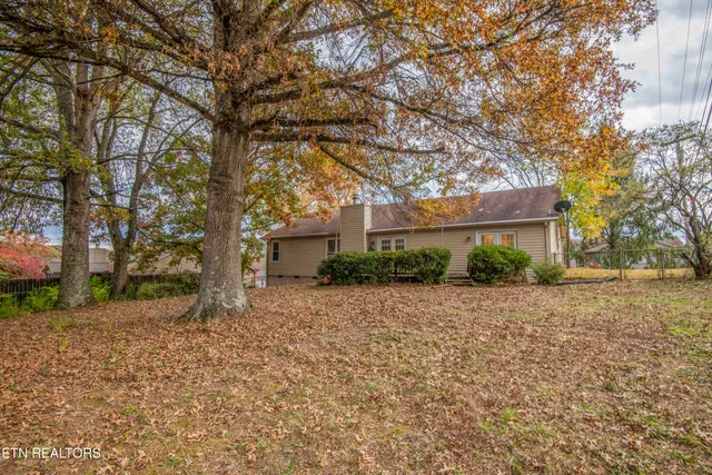 $430,000 | 800 Smoke Creek Road, Knoxville, TN 37934