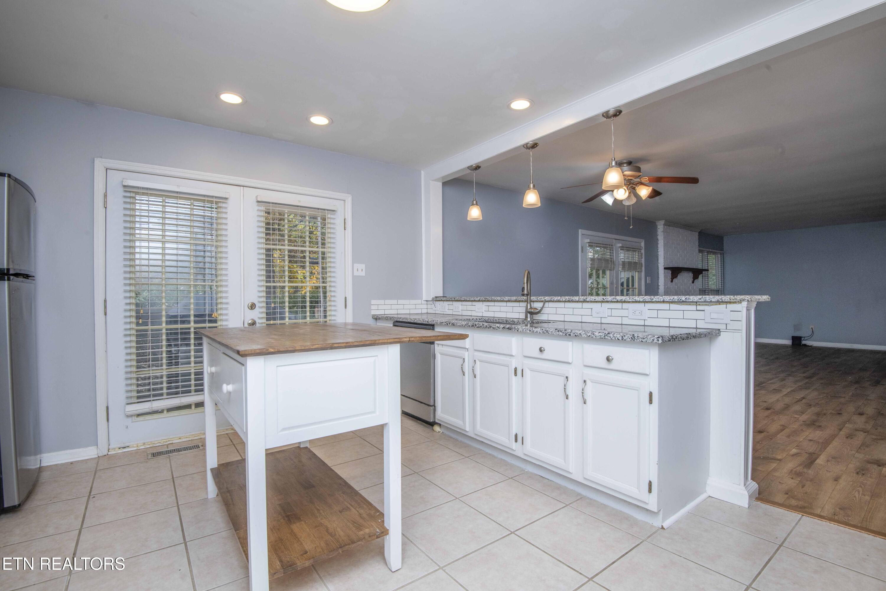 800 Smoke Creek Road Knoxville, TN 37934 - Photo 5 of 30 kitchen 3_1