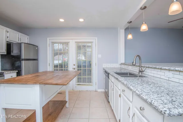 $430,000 | 800 Smoke Creek Road, Knoxville, TN 37934