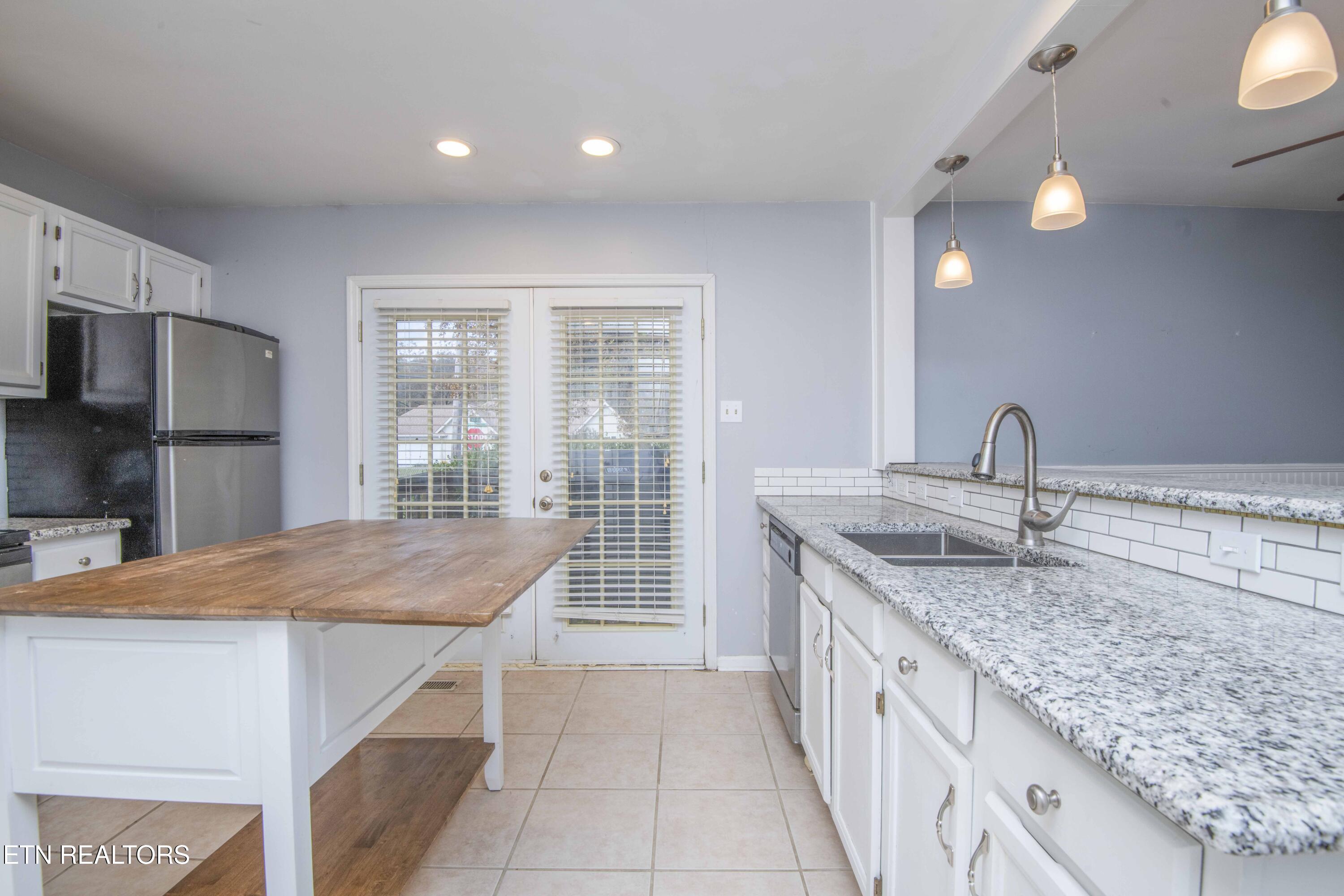 800 Smoke Creek Road Knoxville, TN 37934 - Photo 5 of 33 kitchen 4_1