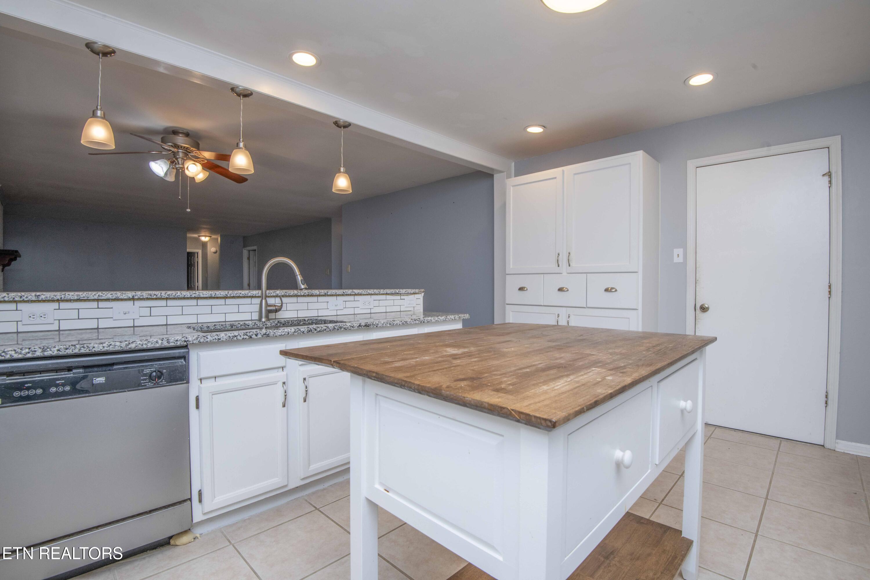 800 Smoke Creek Road Knoxville, TN 37934 - Photo 7 of 33 kitchen 2_1