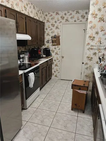 $169,900 | 1221 Loch Lomand Drive, Harvey, LA 70058