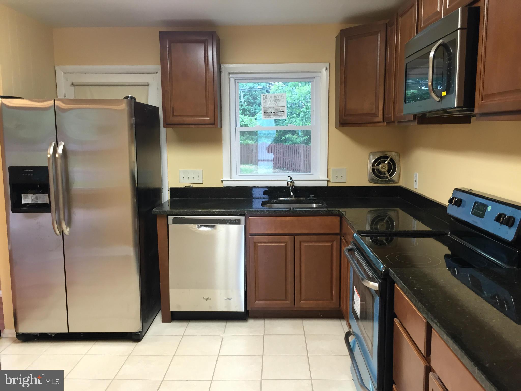 8501 Stevenswood Road Baltimore, MD 21244 - Photo 9 of 25 Kitchen