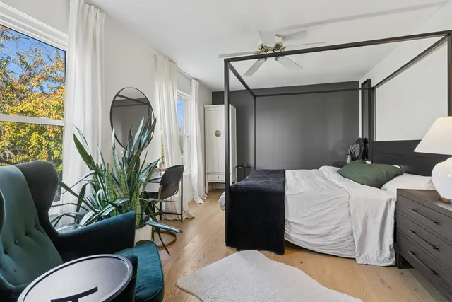 $2,250 | 837 Pahl Road, Unit 837, Elk Grove Village, IL 60007