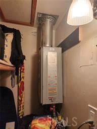 3 Glacier Mount Baldy, CA 91759 - Photo 49 of 49 a view of walk in closet with clothes and shoes