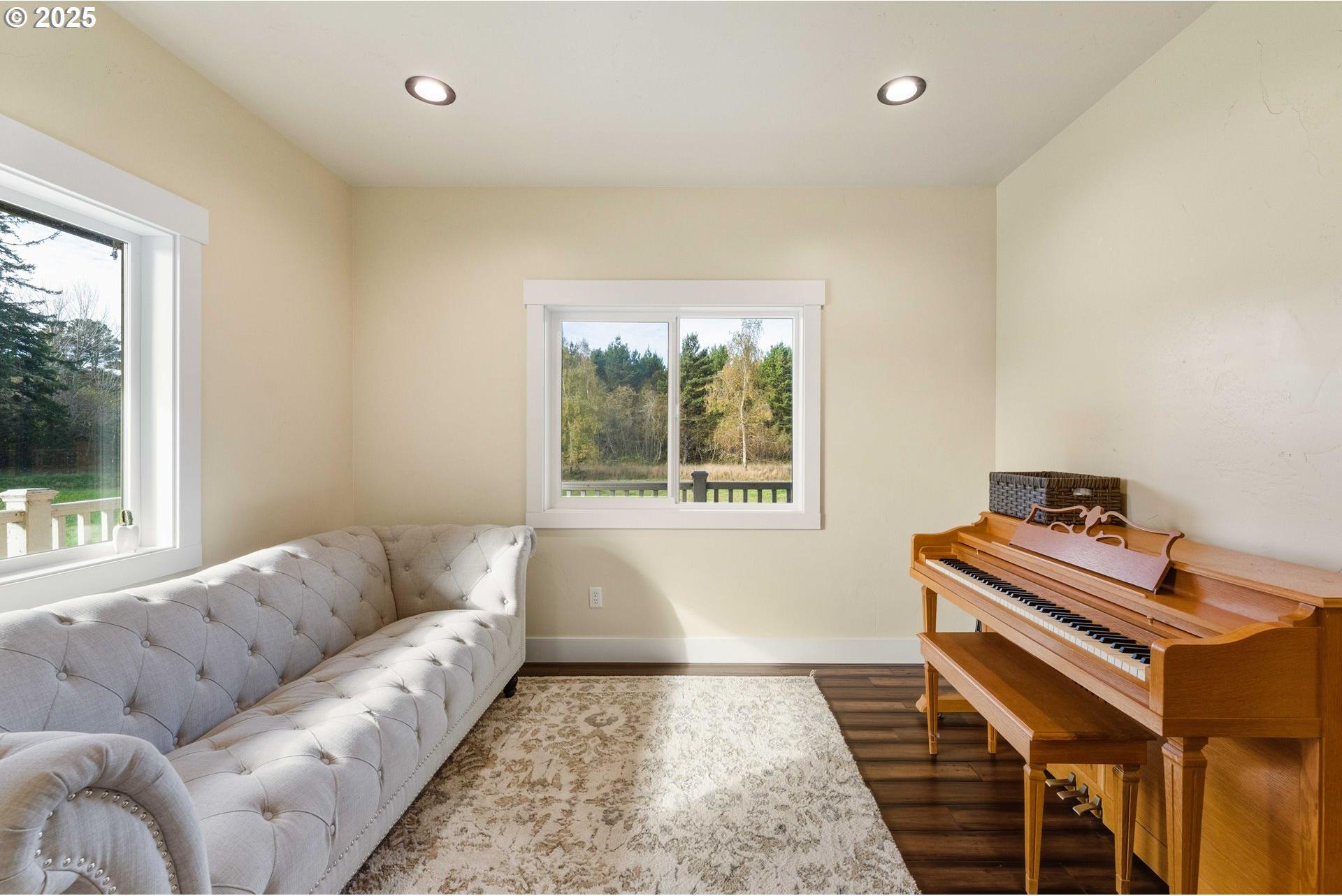 55942 Lost Valley Road Bandon, OR 97411 - Photo 15 of 48 Gallery Image 15