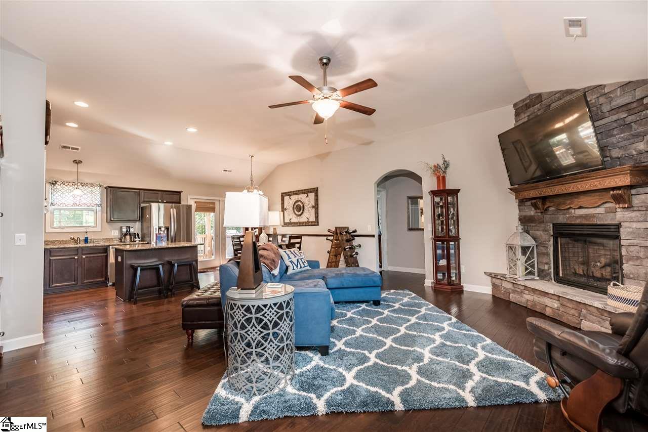 1120 Old Mill Road Easley, SC 29642 - Photo 4 of 23