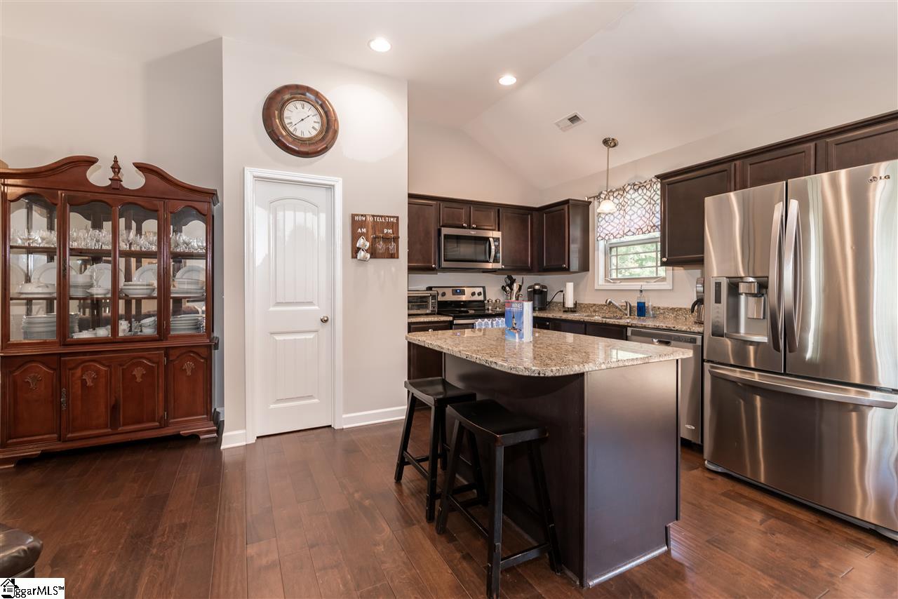 1120 Old Mill Road Easley, SC 29642 - Photo 8 of 23