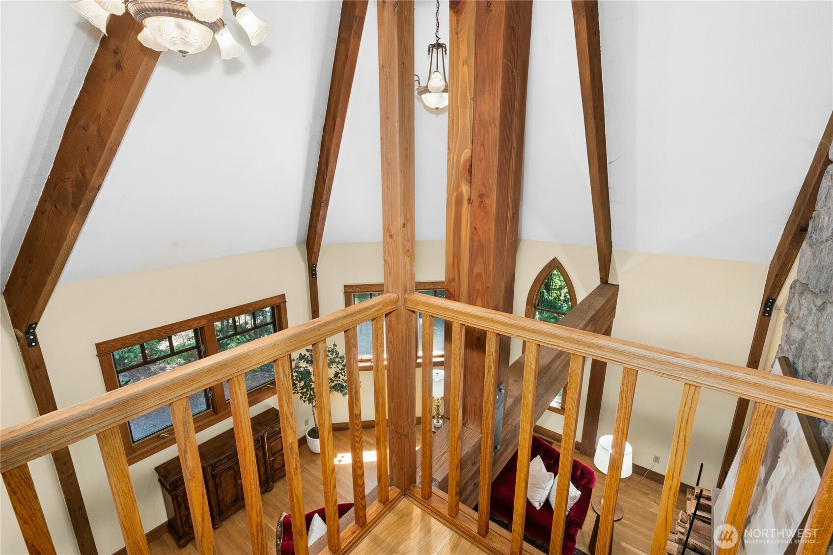 19027 Southeast May Valley Road Issaquah, WA 98027 - Photo 17 of 40