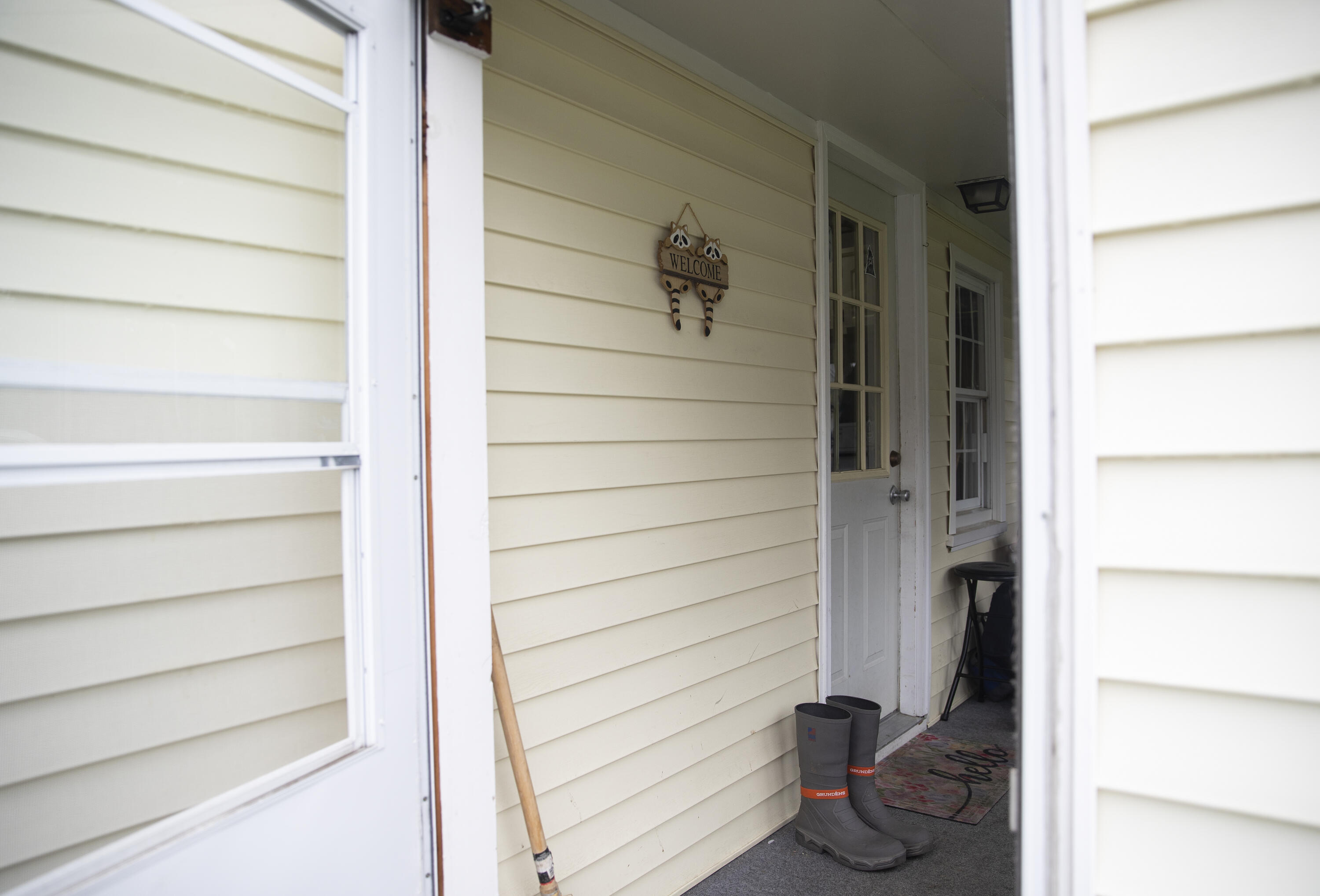 15 Lucille Street Saco, ME 04072 - Photo 4 of 21 7 (1)