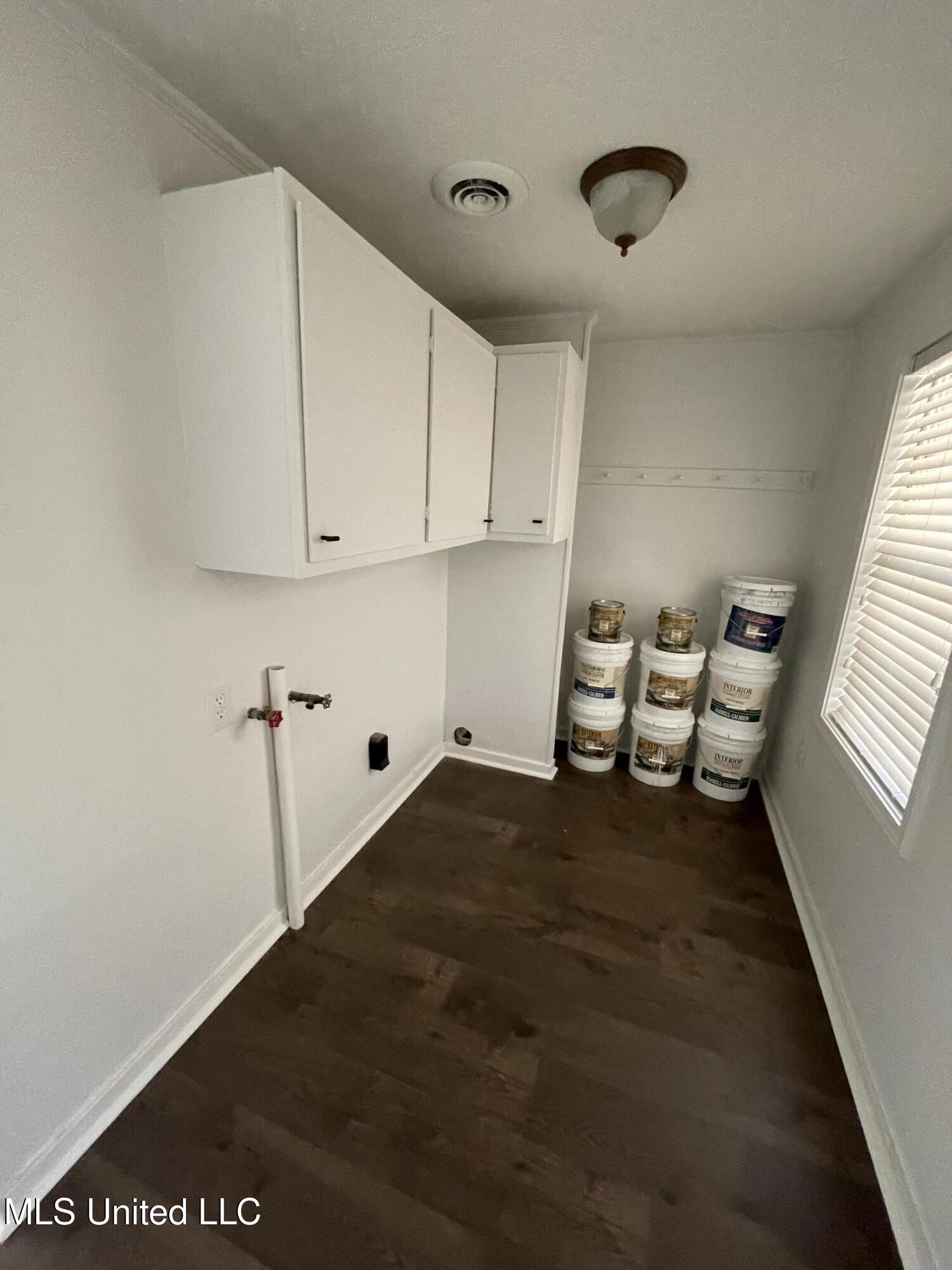 125 Churchill Place Byram, MS 39272 - Photo 12 of 17 IMG_1136