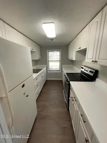 $219,900 | 125 Churchill Place, Byram, MS 39272