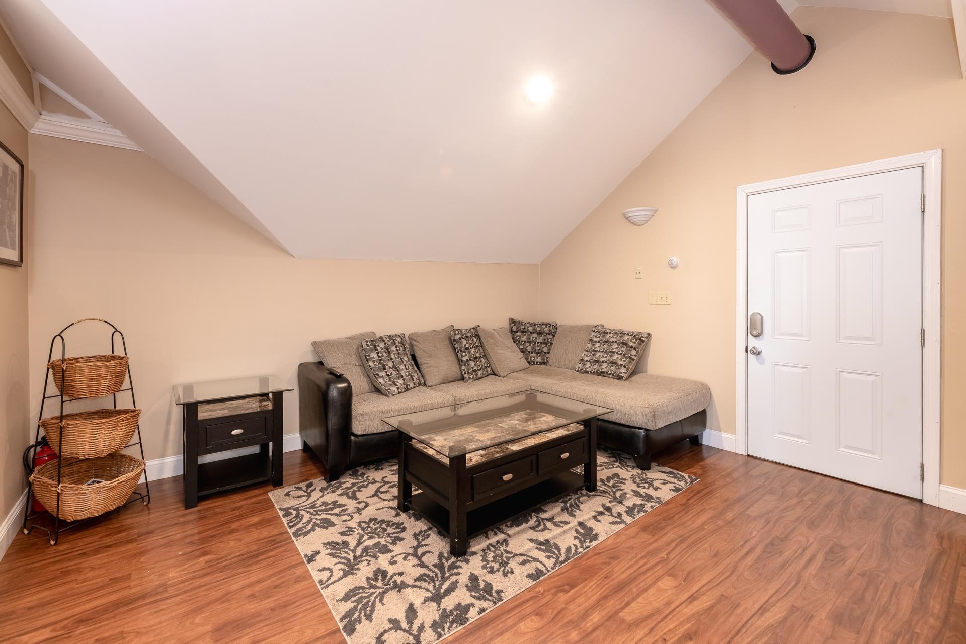 385 Union Avenue Laconia, NH 03246 - Photo 12 of 59