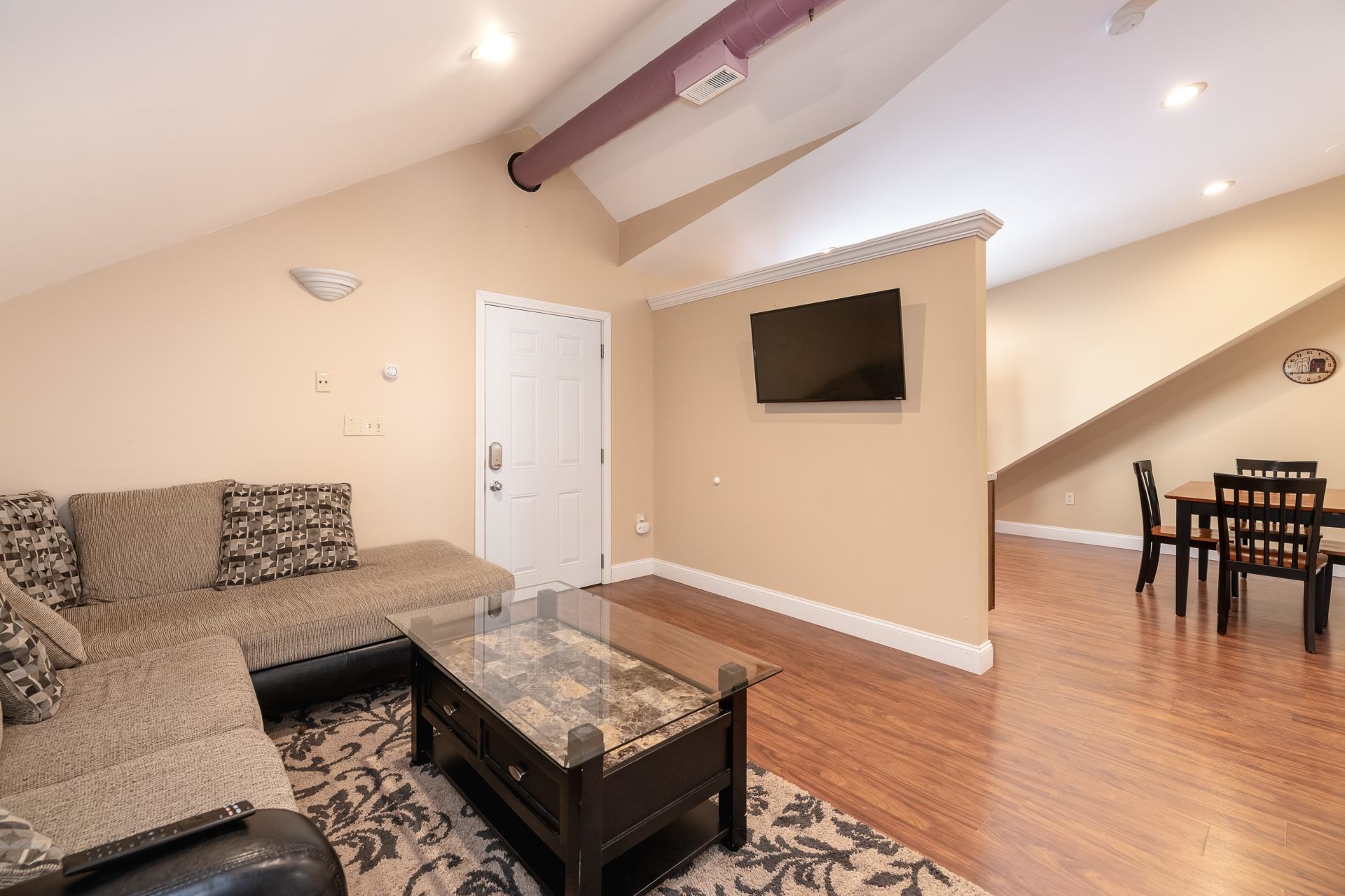 385 Union Avenue Laconia, NH 03246 - Photo 13 of 59