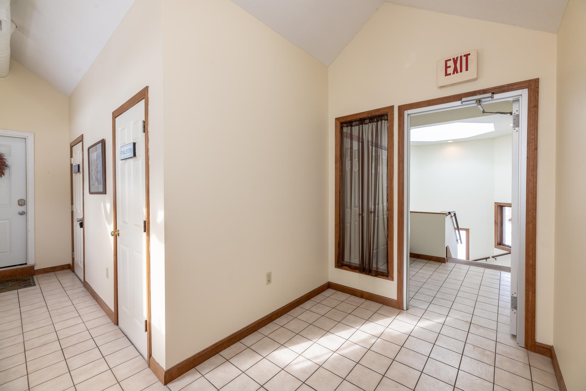 385 Union Avenue Laconia, NH 03246 - Photo 21 of 59