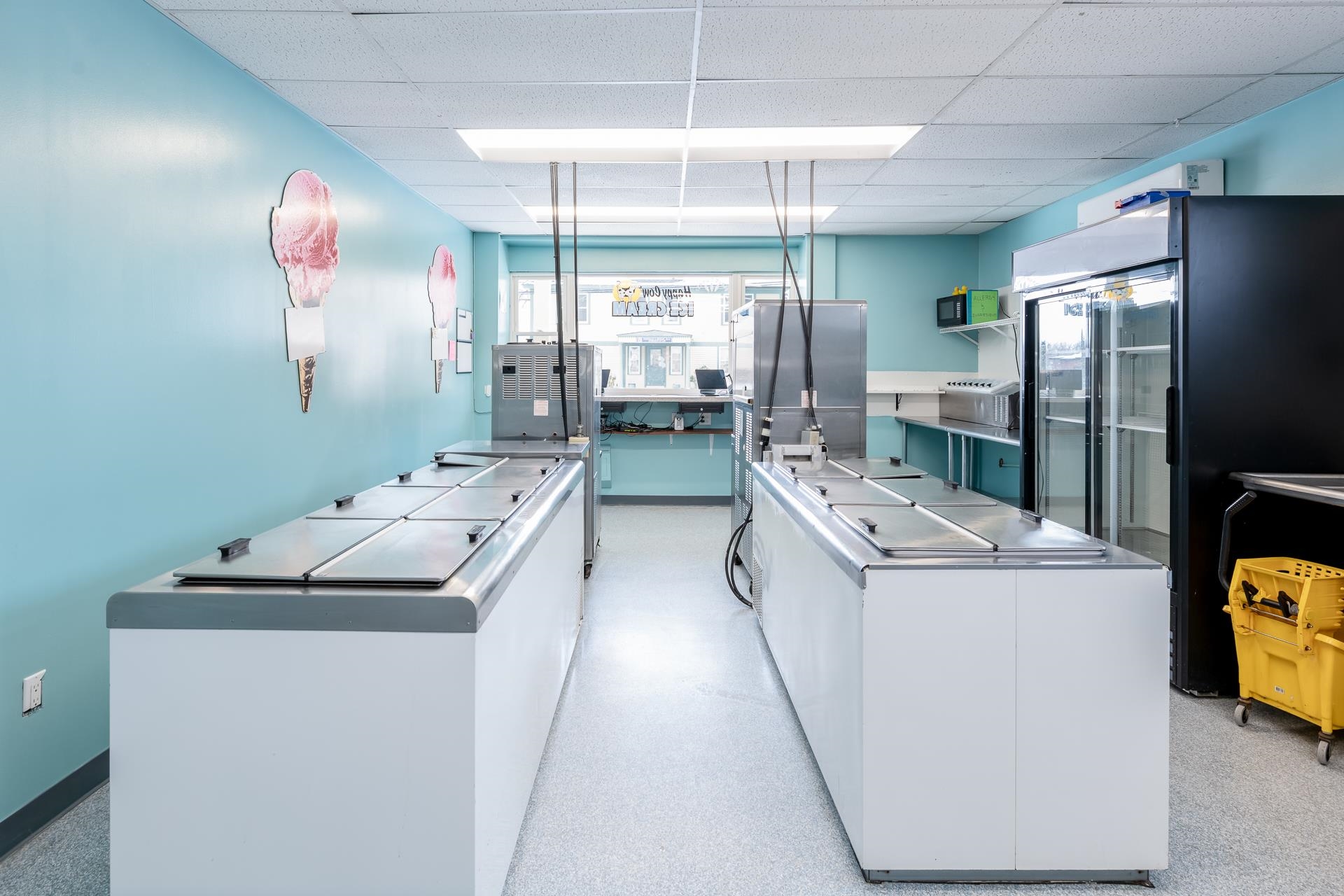 385 Union Avenue Laconia, NH 03246 - Photo 3 of 59