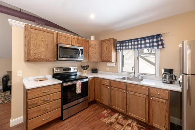 $2,300,000 | 385 Union Avenue, Laconia, NH 03246