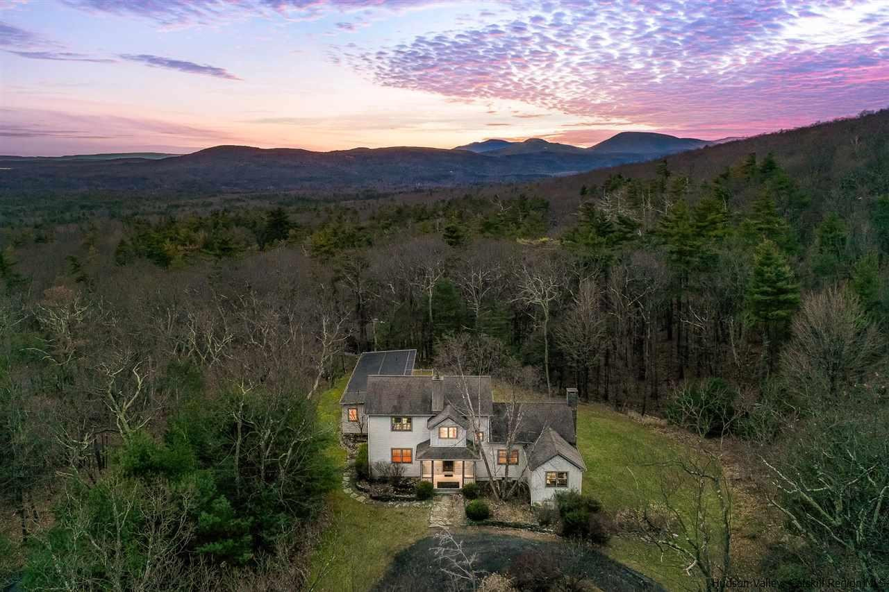 137 Lewis Hollow Road Woodstock, NY 12498 - Photo 3 of 34 Photo 3