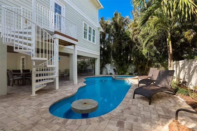 $3,690,000 | 113 Maple Avenue, Anna Maria, FL 34216