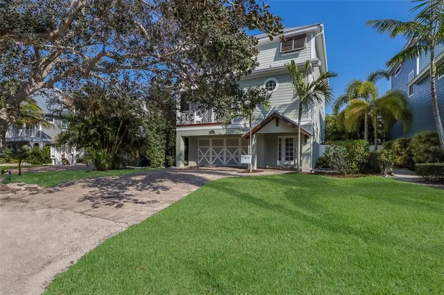 $3,690,000 | 113 Maple Avenue, Anna Maria, FL 34216