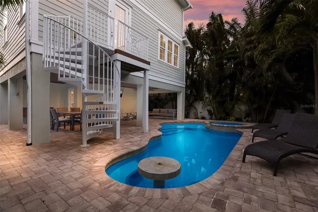 $3,690,000 | 113 Maple Avenue, Anna Maria, FL 34216
