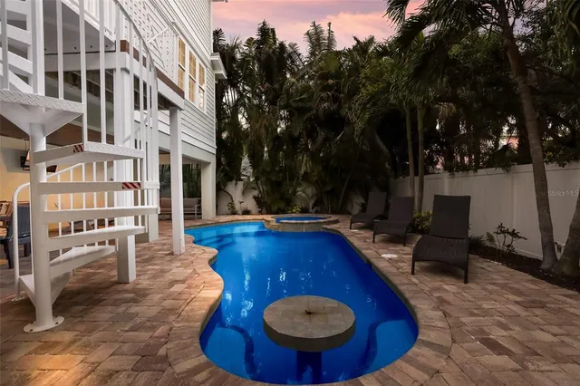 $3,690,000 | 113 Maple Avenue, Anna Maria, FL 34216