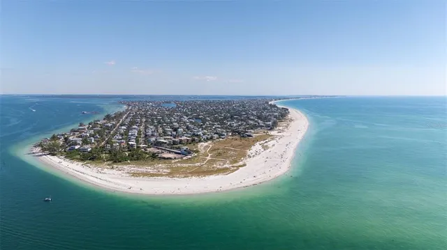 $3,690,000 | 113 Maple Avenue, Anna Maria, FL 34216
