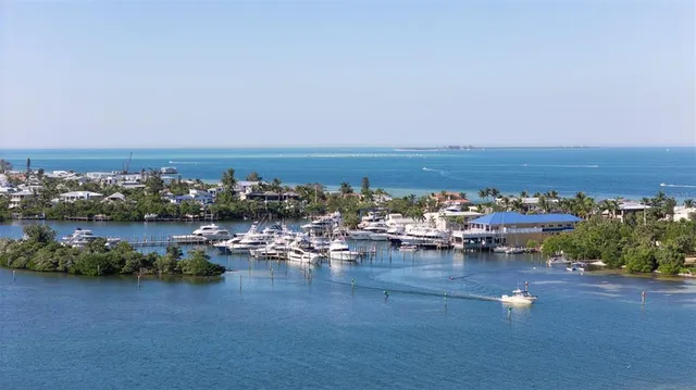 $3,690,000 | 113 Maple Avenue, Anna Maria, FL 34216