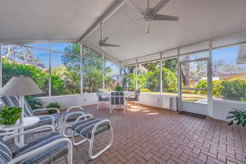 $400,000 | 1011 Meadowcrest Drive, Valrico, FL 33594