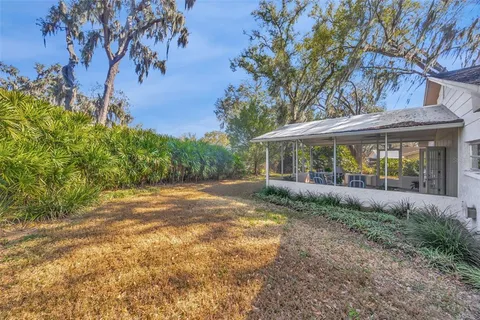 $400,000 | 1011 Meadowcrest Drive, Valrico, FL 33594