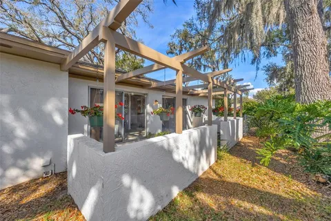 $400,000 | 1011 Meadowcrest Drive, Valrico, FL 33594