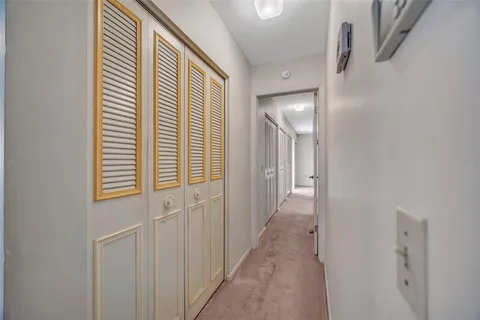 $400,000 | 1011 Meadowcrest Drive, Valrico, FL 33594