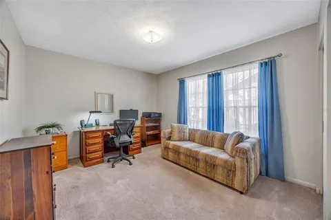 $400,000 | 1011 Meadowcrest Drive, Valrico, FL 33594