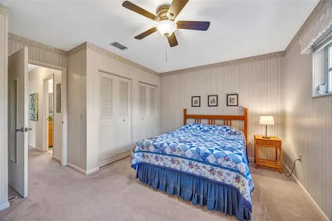 $400,000 | 1011 Meadowcrest Drive, Valrico, FL 33594