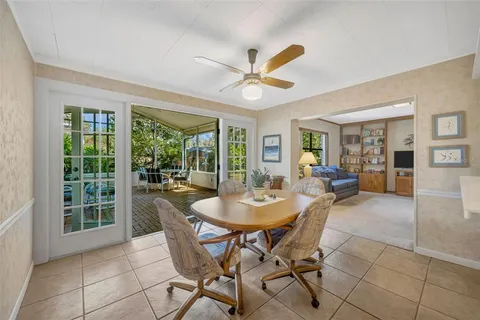 $400,000 | 1011 Meadowcrest Drive, Valrico, FL 33594