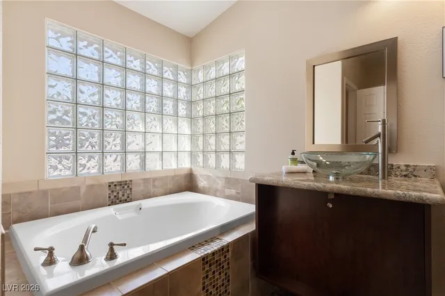 $3,300 | 905 Buffwood Avenue, Las Vegas, NV 89123