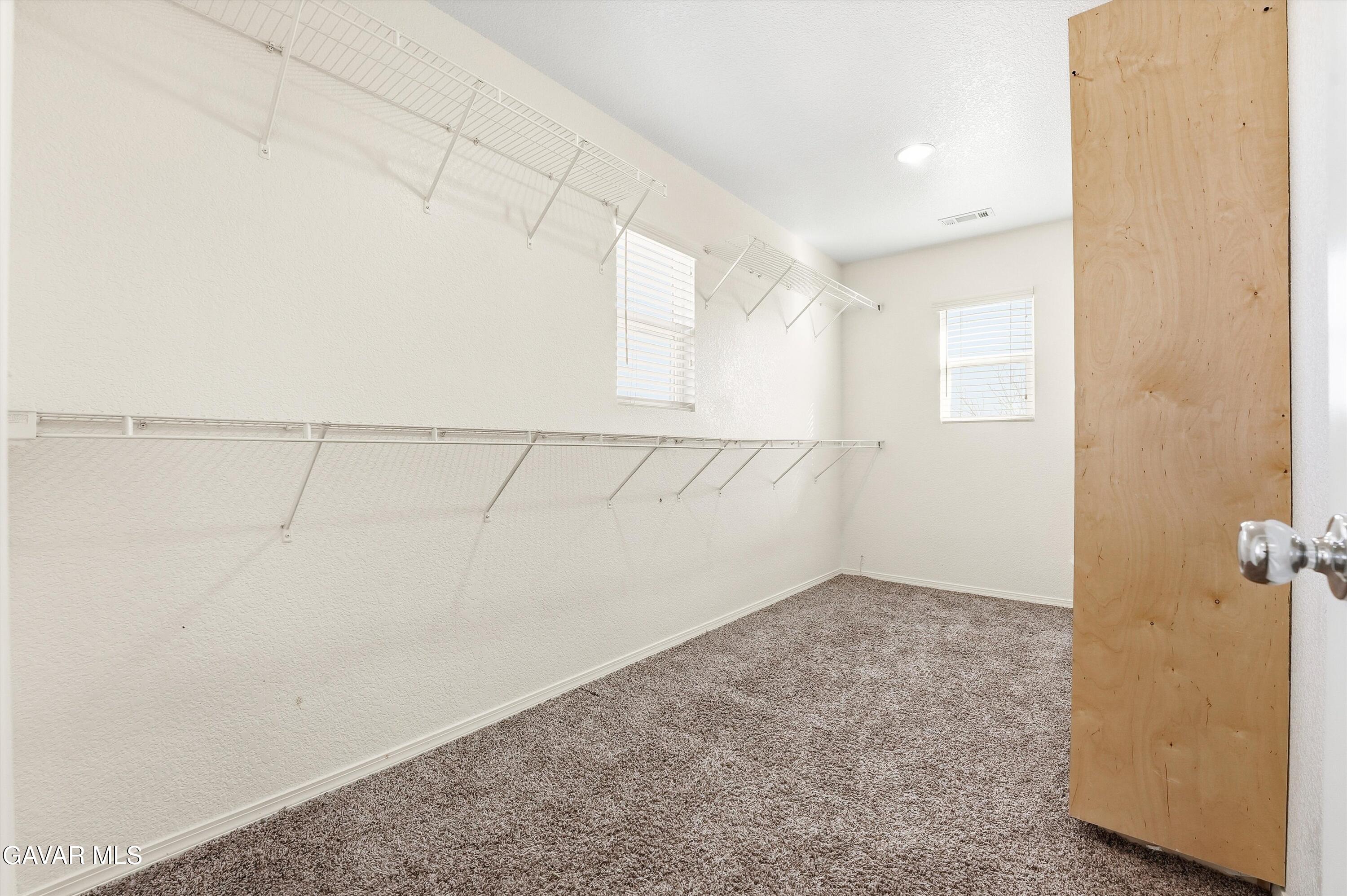 44232 Begonia Street Lancaster, CA 93535 - Photo 32 of 39 a view of small space