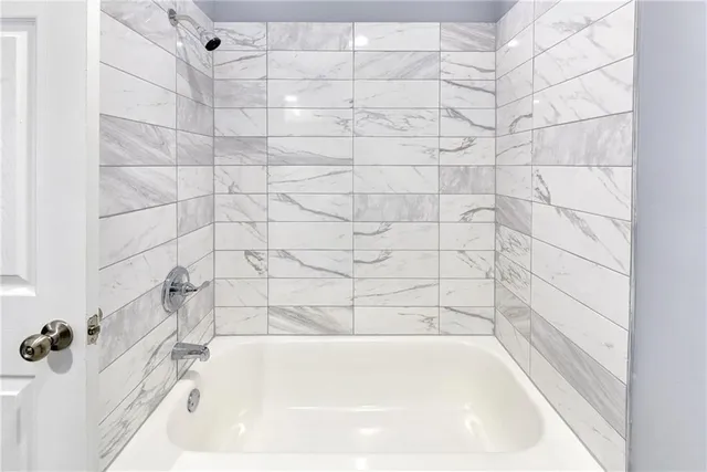 $374,900 | 15709 West 127th Terrace, Olathe, KS 66062