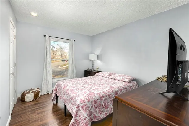 $374,900 | 15709 West 127th Terrace, Olathe, KS 66062